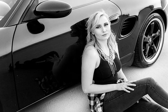 DSC_8089BW2-2